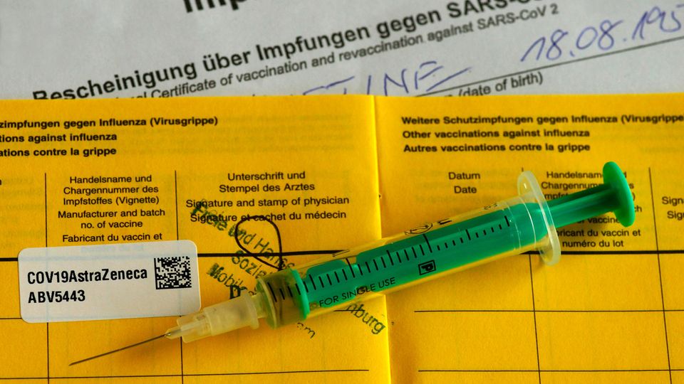 Der Impfpass wird schon bald unser stetiger Begleiter werden. Alles Wichtige im Impfpass-ABC.