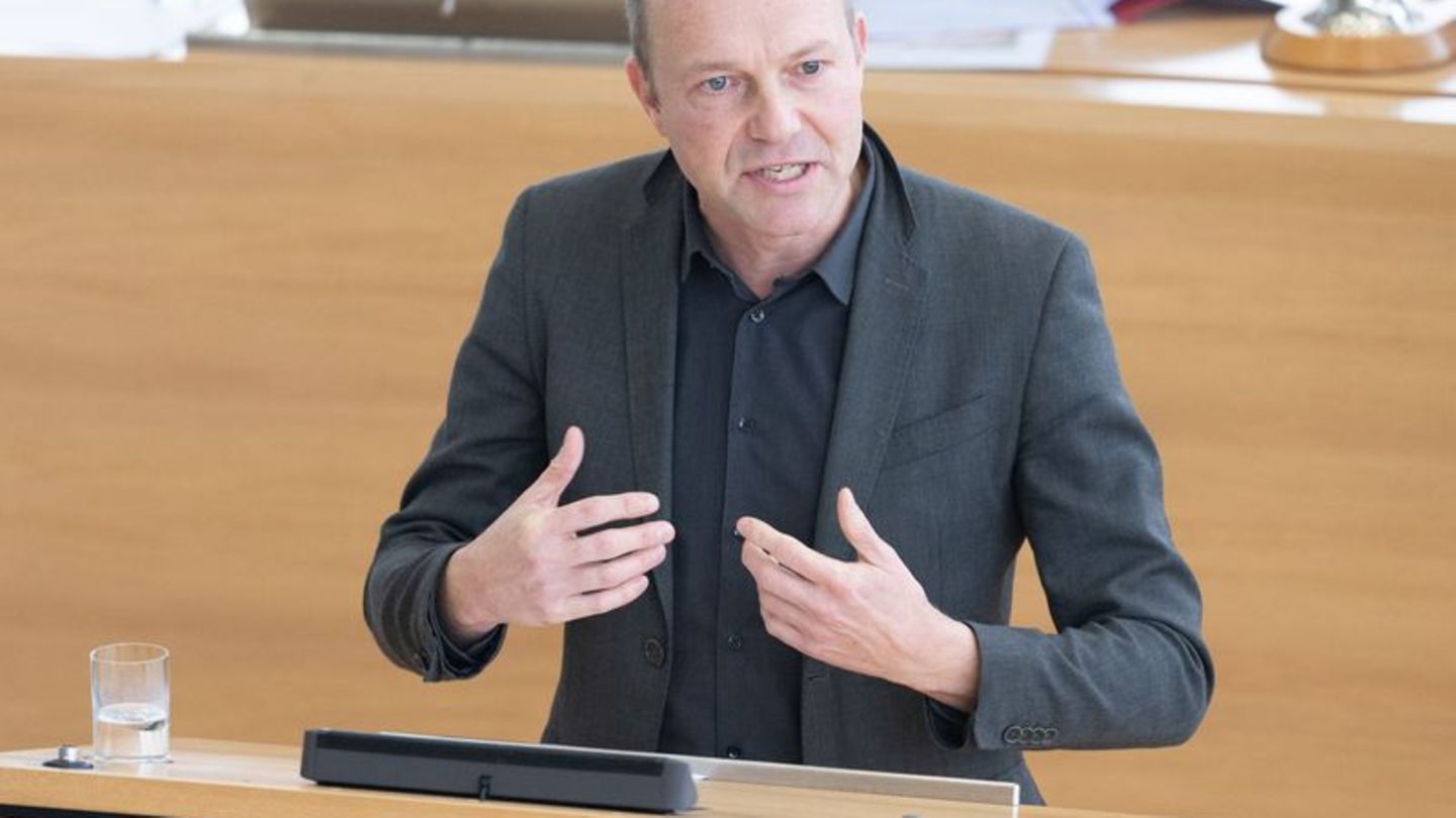 Wolfram Günther (Bündnis90/Die Grünen), Umweltminister von Sachsen. Foto: Sebastian Kahnert/dpa/Archivbild